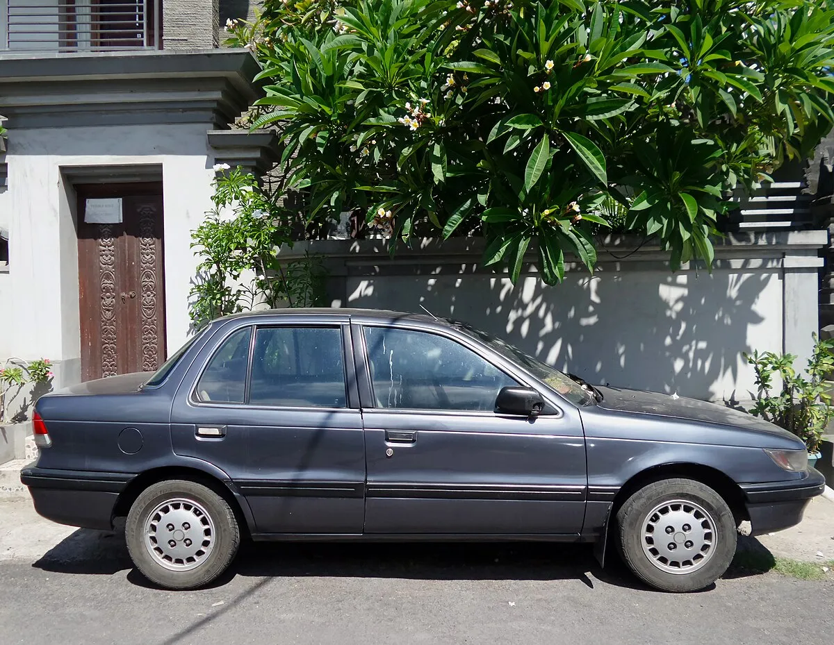 Mitsubishi Lancer GLX 2025 - Image 5