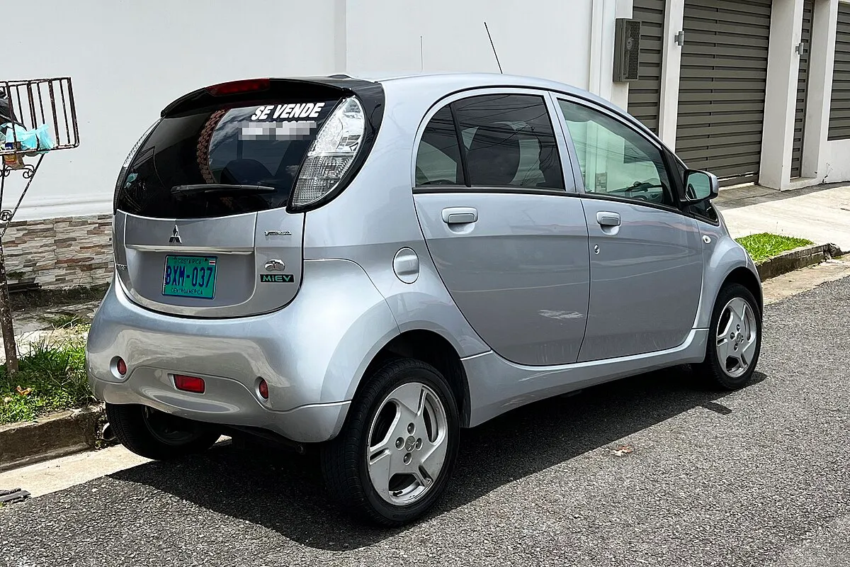 Mitsubishi Lancer SE Limited 2025 - Image 9