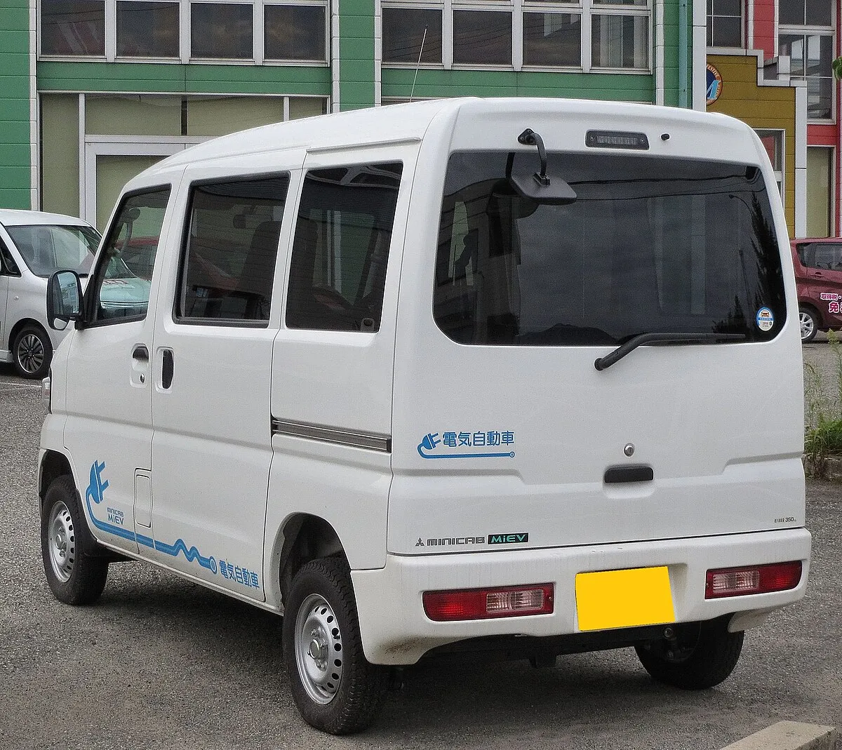 Mitsubishi Minicab MiEV 2025 - Image 9