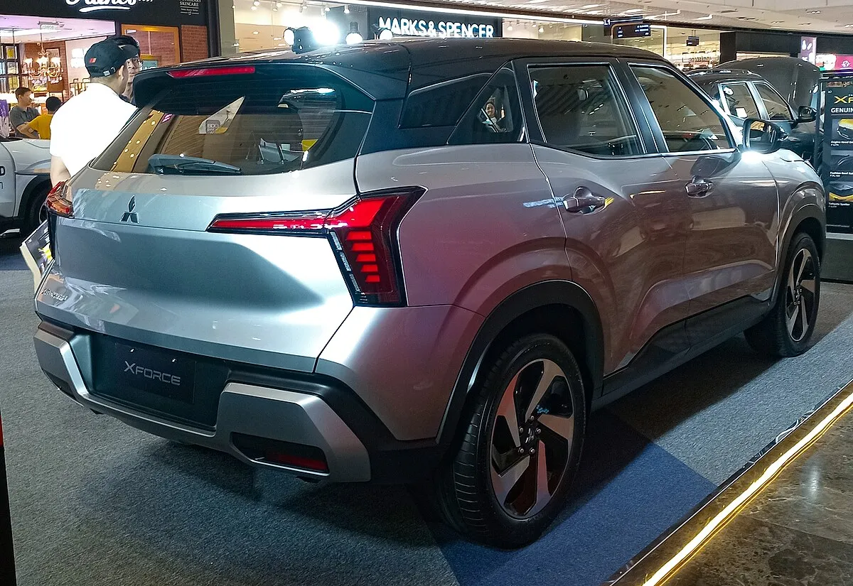 Mitsubishi Mitsubishi XForce 2025 Mitsubishi XForce GLS 1.5G 2WD AT - Image 7