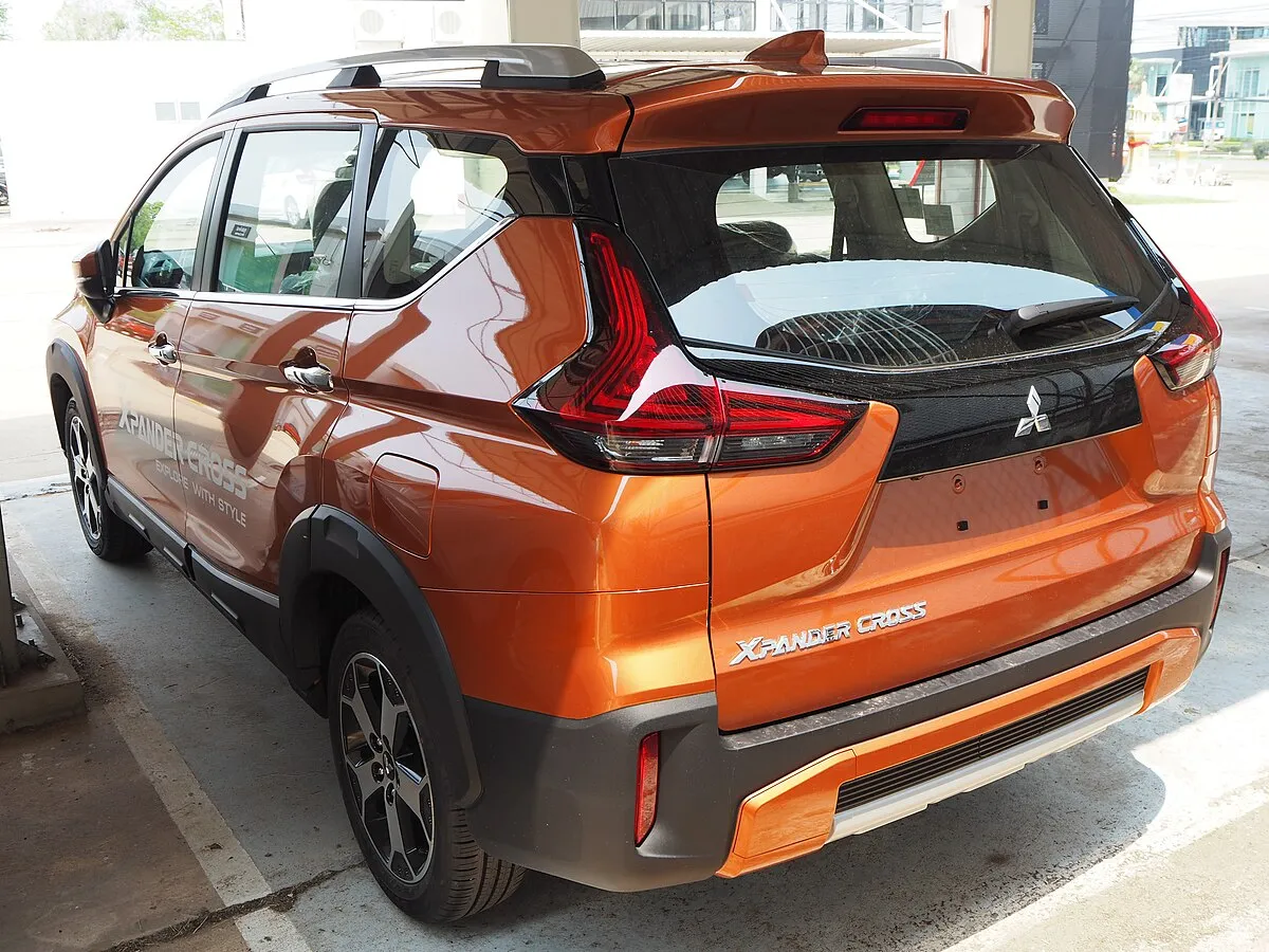 Mitsubishi Mitsubishi Xpander Cross 2026 Mitsubishi Xpander Cross 1.5 AT (Two-tone) Sunrise Orange - Image 3
