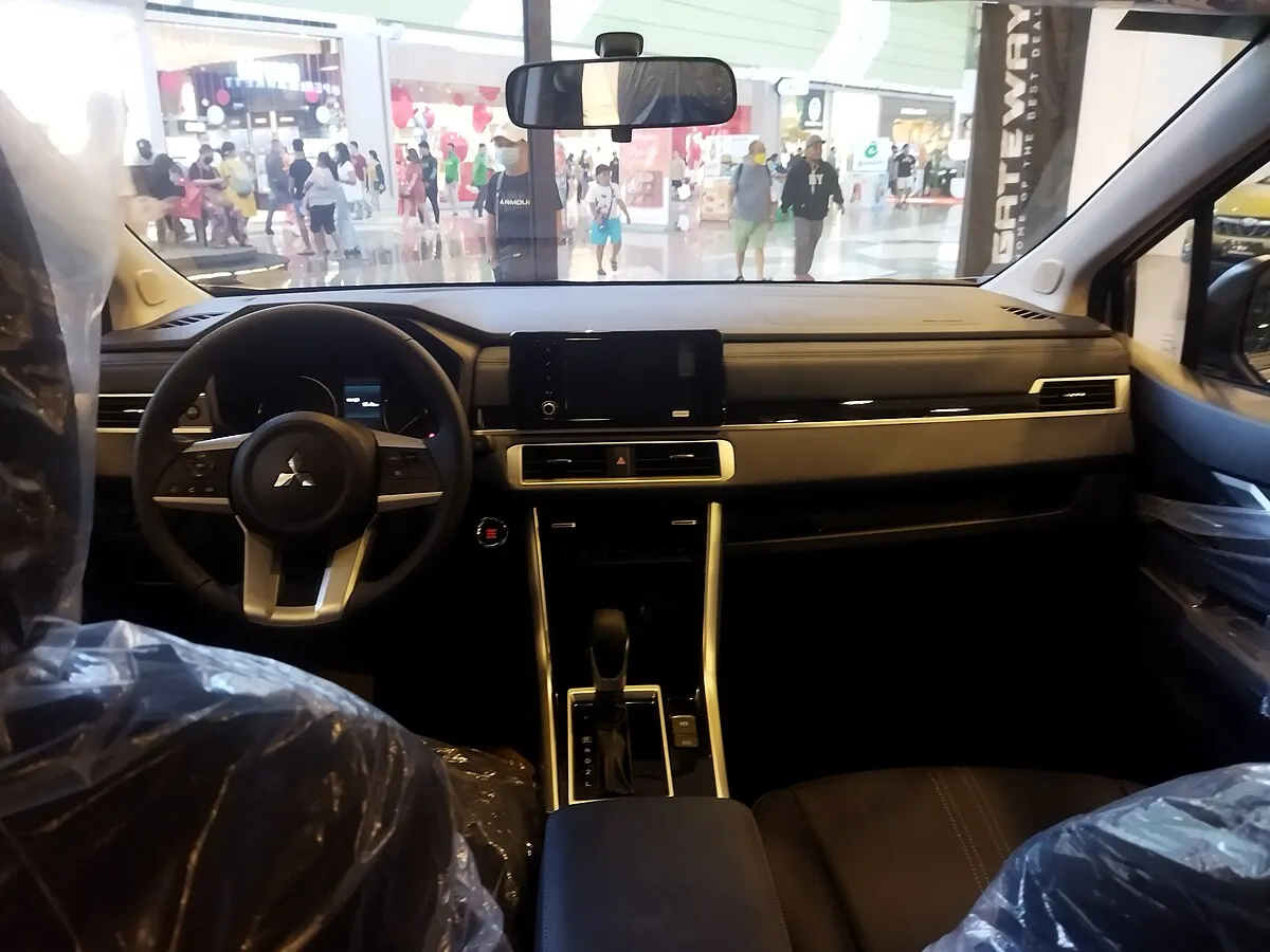Mitsubishi Mitsubishi Xpander Cross 2026 Mitsubishi Xpander Cross 1.5 AT (Monotone) - Image 8