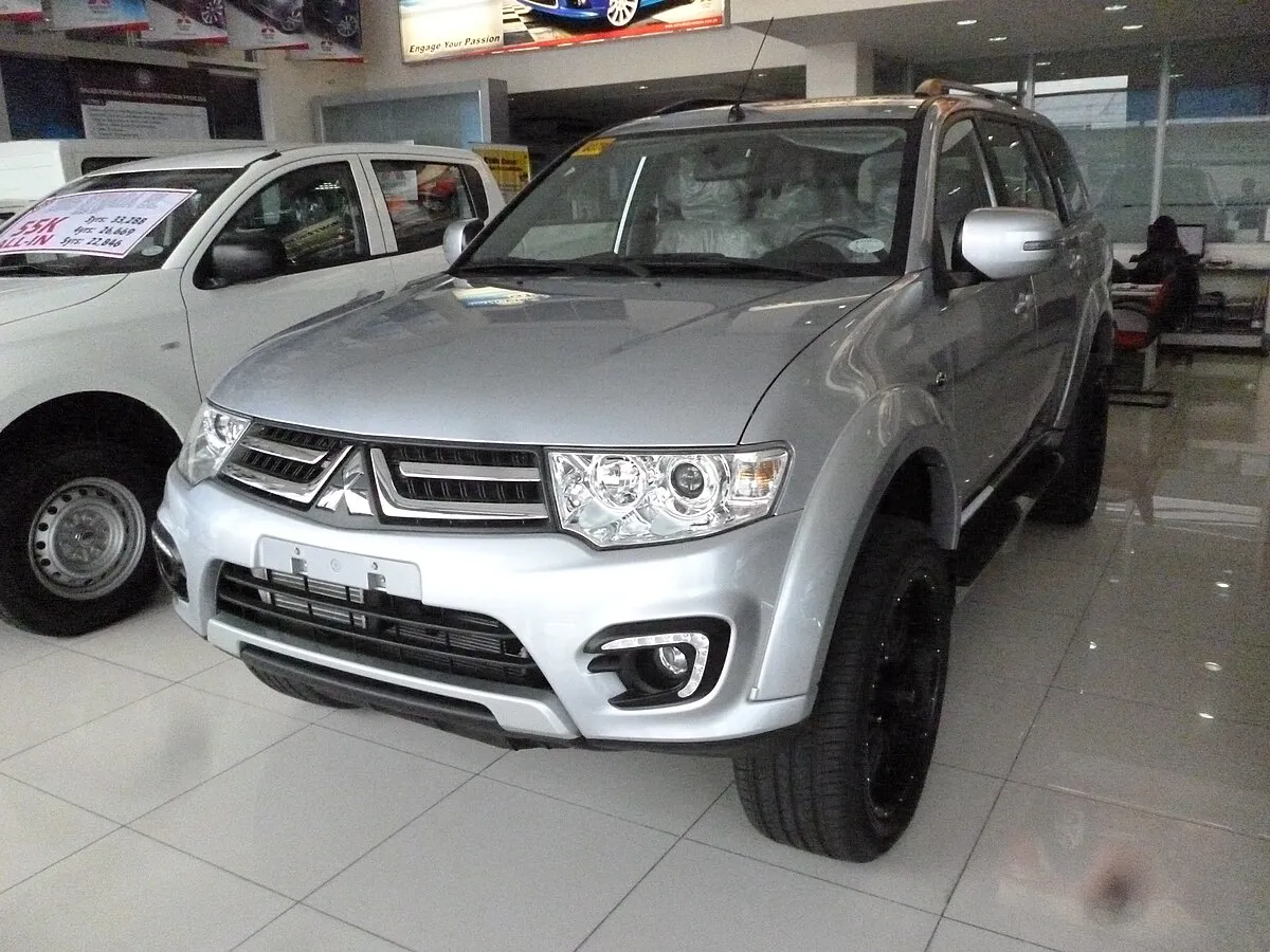 Mitsubishi Montero GLX 2025 - Image 8