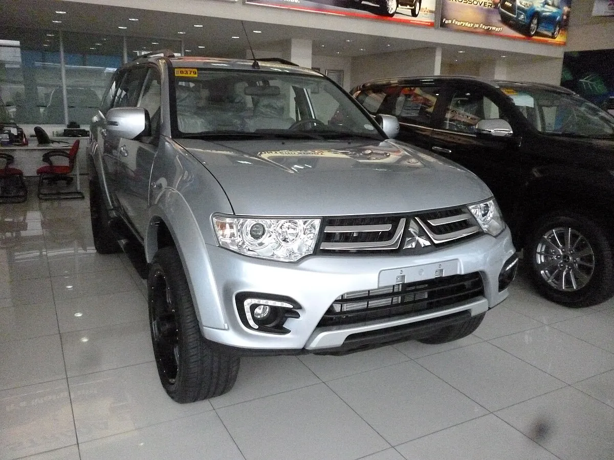 Mitsubishi Montero GLX 2025 - Image 9