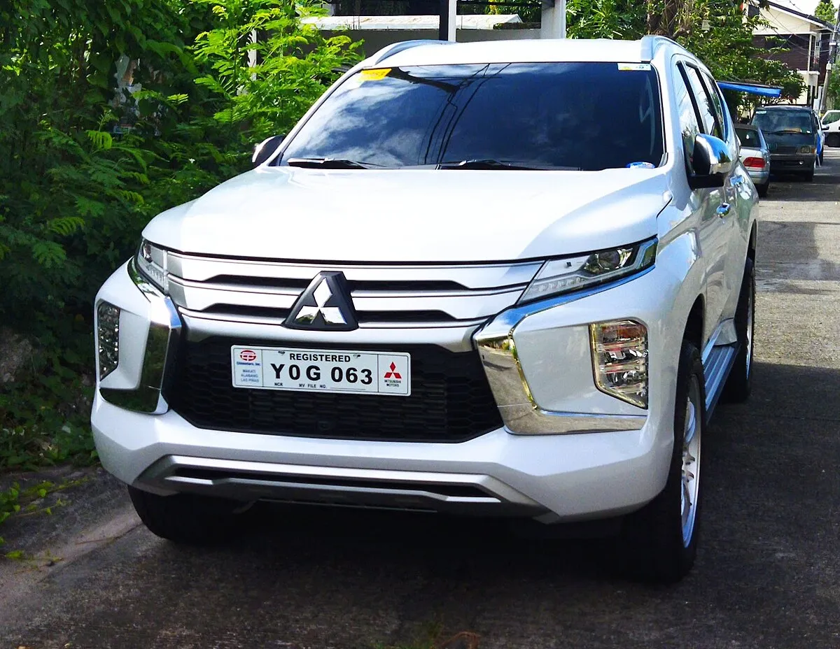 Mitsubishi Montero Sport 2025 - Image 3