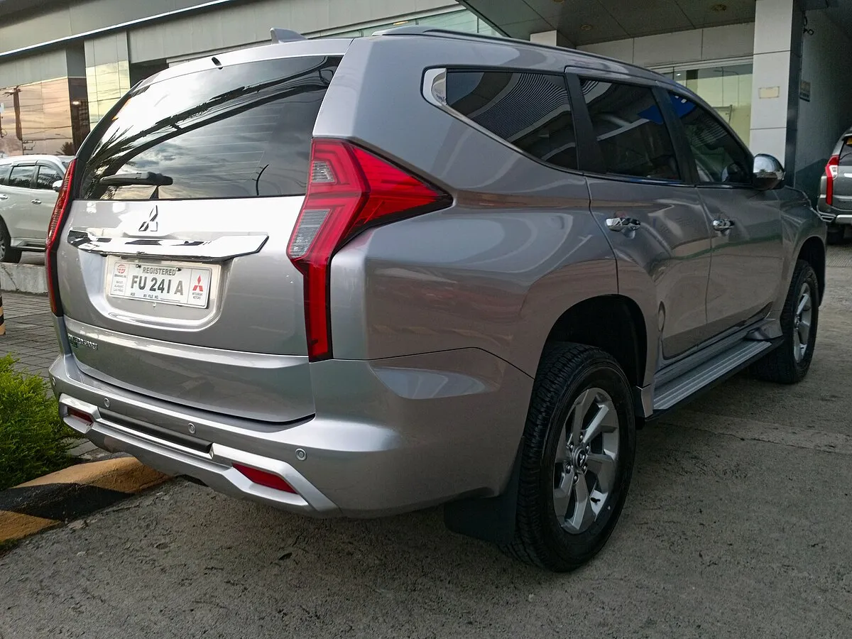 Mitsubishi Montero Sport 2025 - Image 9