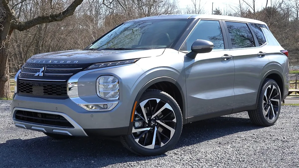 Mitsubishi Outlander SE 2025 - Image 5