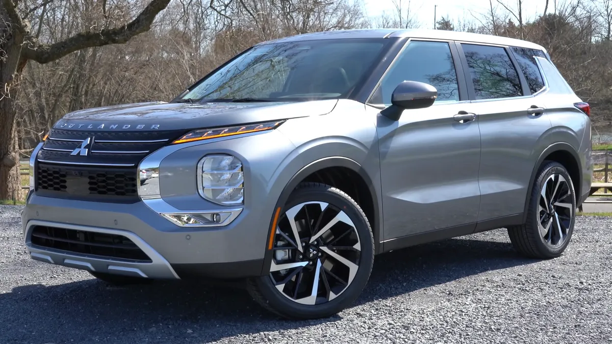 Mitsubishi Outlander SE 2025 - Image 7