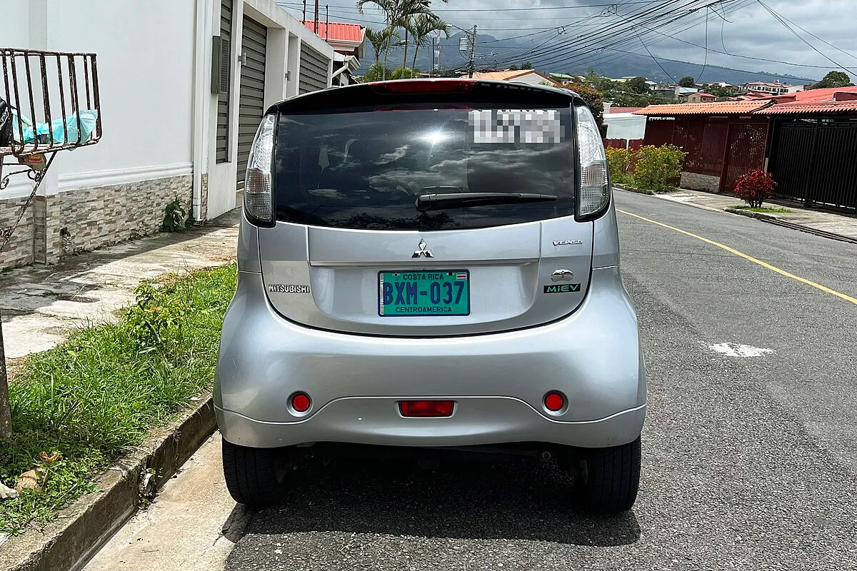 Mitsubishi Pajero Final Edition 2025 - Image 10
