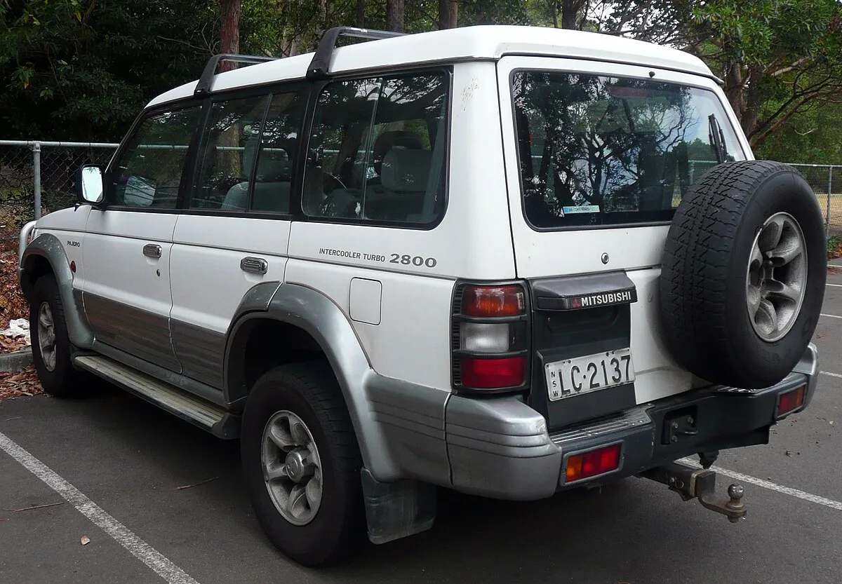 Mitsubishi Pajero GLS 2025 - Image 4