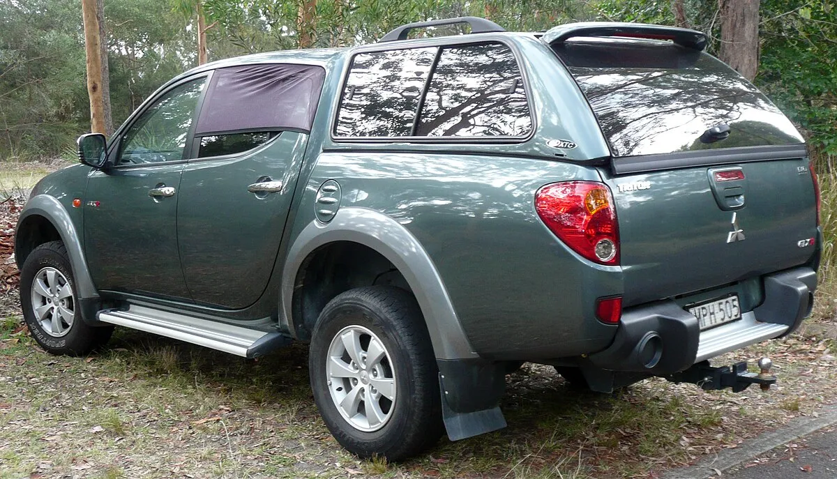 Mitsubishi Triton GLX-R 2025 - Image 5