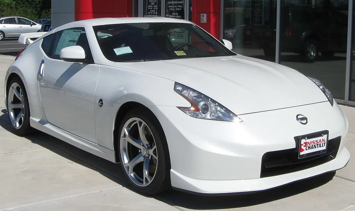 Nissan 370Z 2009 3.7 AT Cabriolet - Image 2