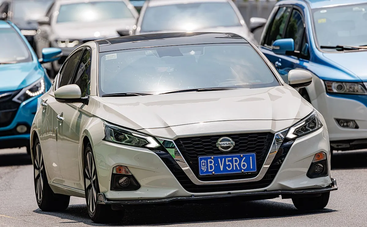 Nissan Altima 2009 2.5 CVT Coupe - Image 2