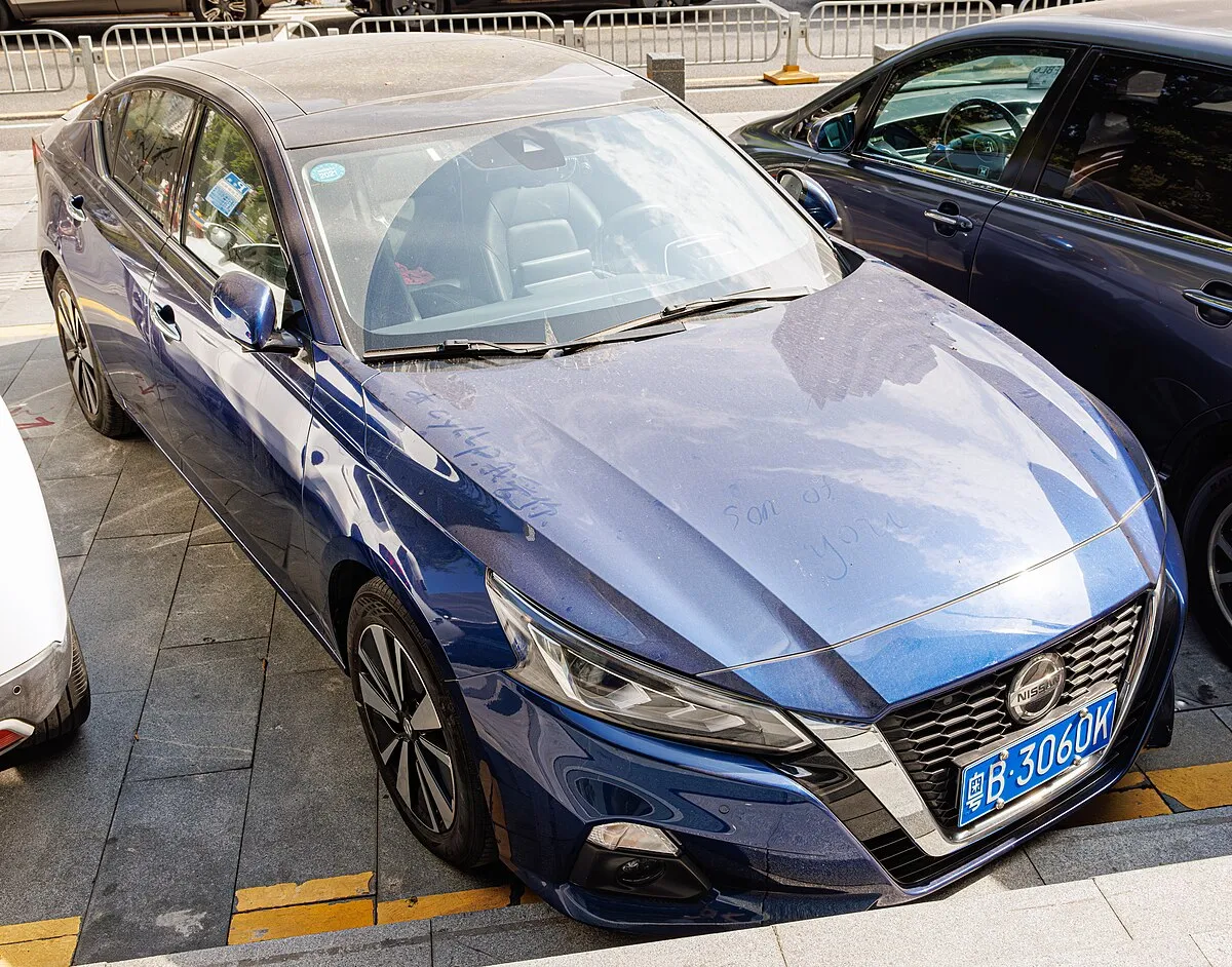 Nissan Altima 2009 2.5 CVT Coupe - Image 10