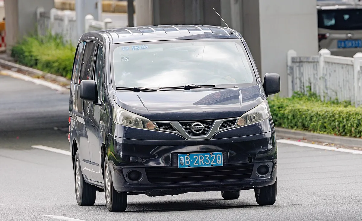 Nissan Evalia 2025 - Image 10
