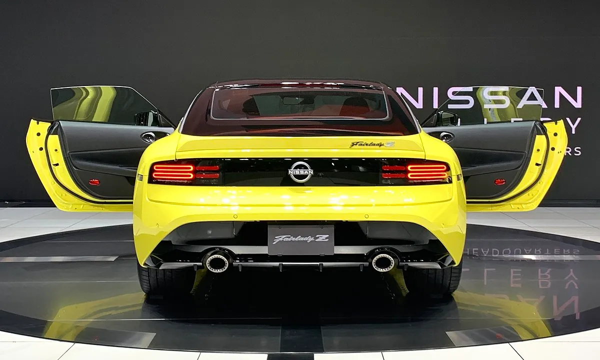 Nissan Fairlady Z 2009 3.7 AT Cabriolet - Image 5