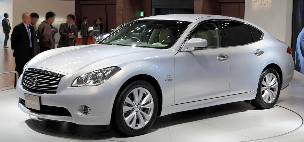 Nissan Fuga 2009 2.5 AT Sedan - Image 2