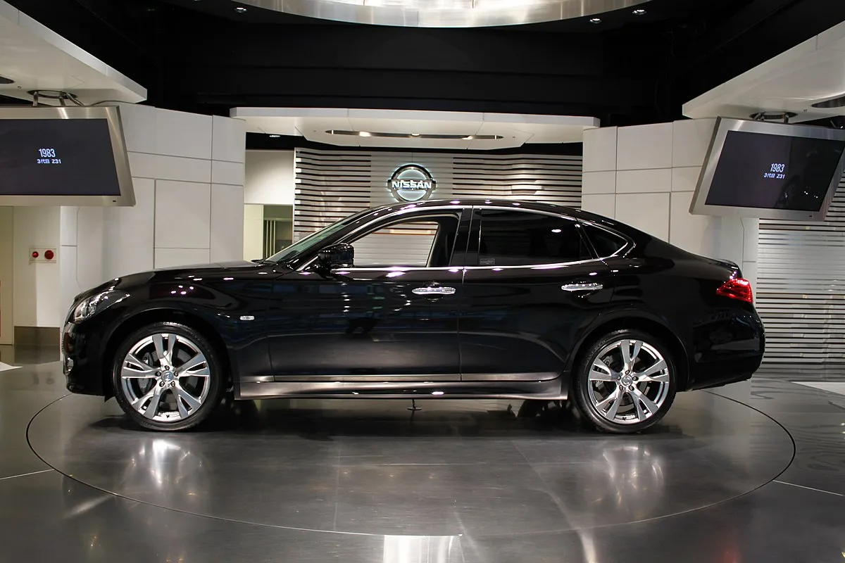 Nissan Fuga 2009 2.5 AT Sedan - Image 7