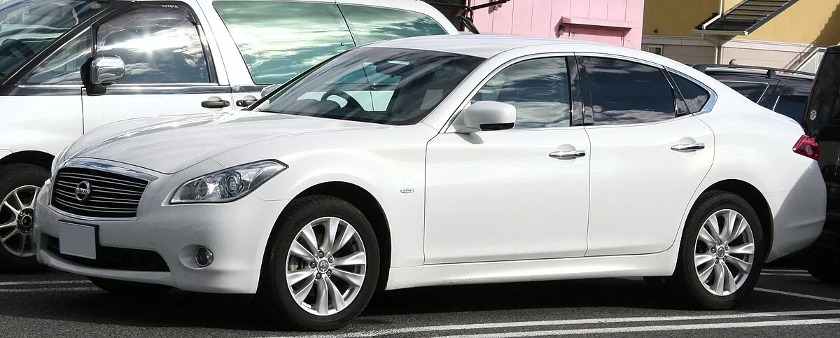 Nissan Fuga 2009 2.5 AT Sedan - Image 8