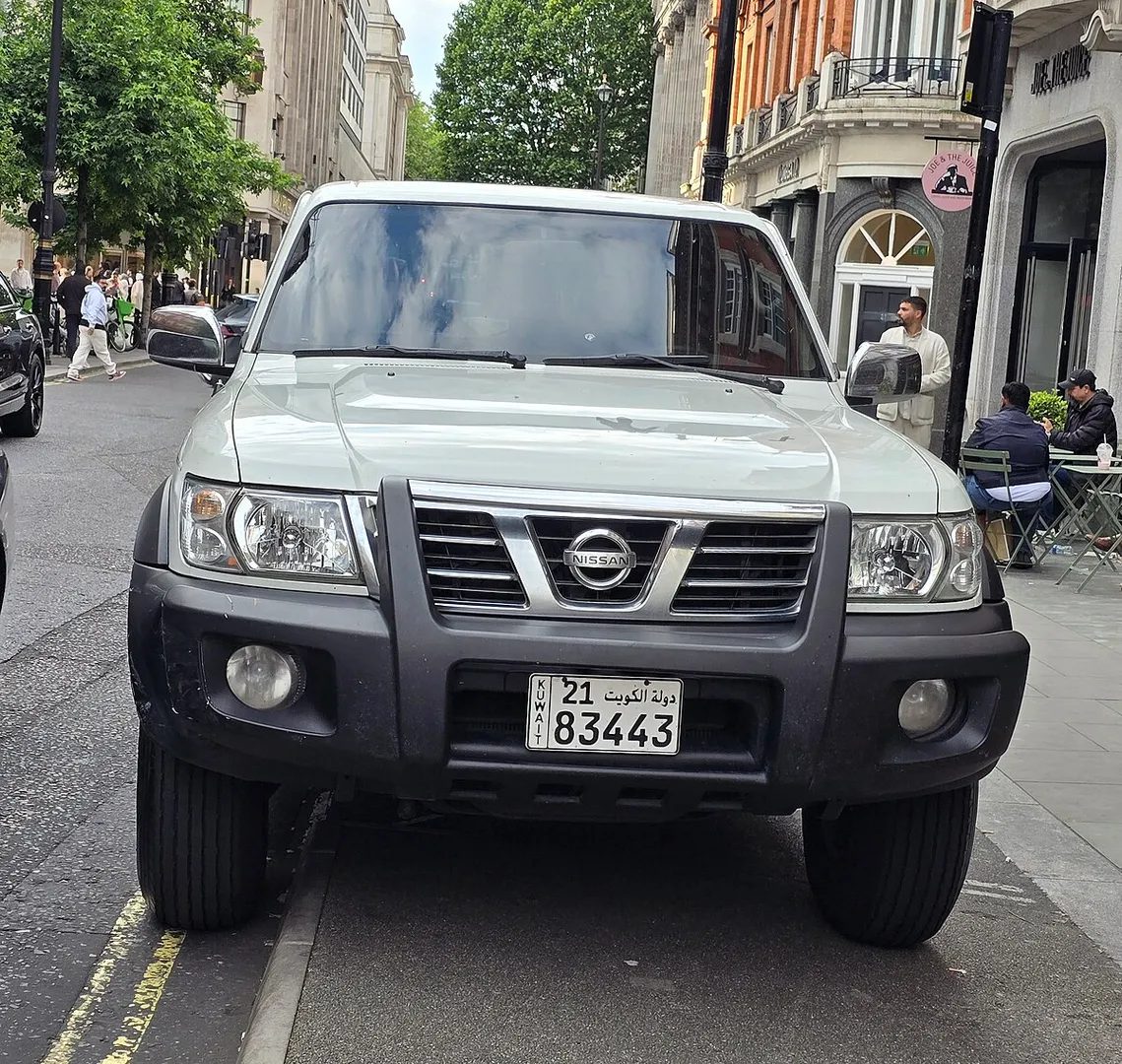Nissan Nissan Patrol 2025 Nissan Patrol 3.5 V6 TT AT 4x4 (Granite Black) - Image 9
