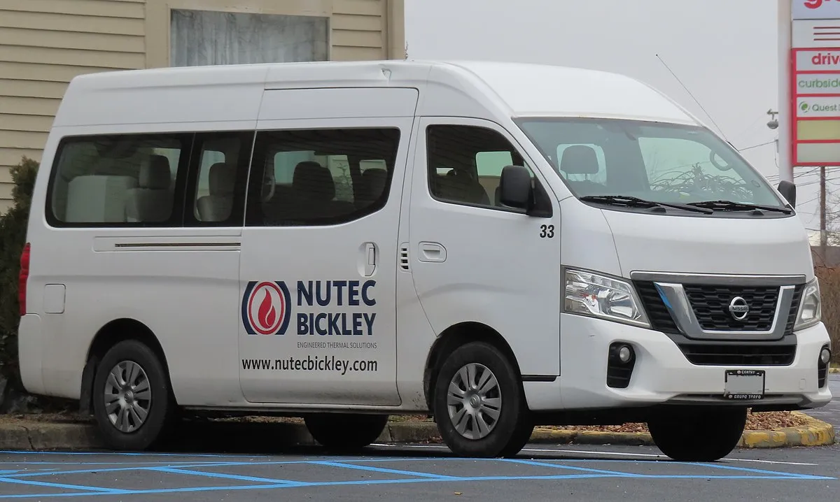 Nissan NV350 Urvan 2018 Nissan NV350 Urvan 2.5 GX Van AT - Image 4