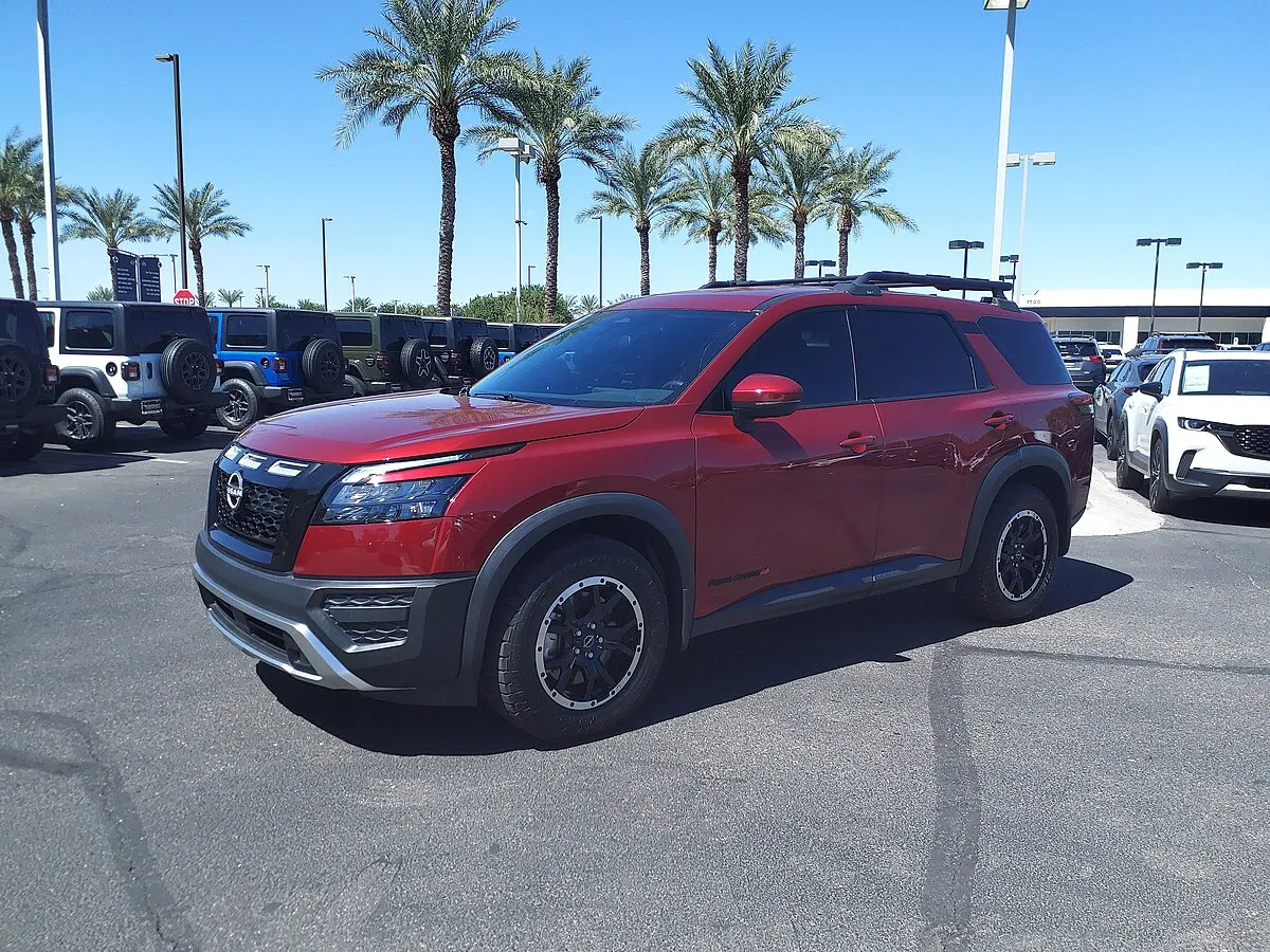 Nissan Pathfinder Rock Creek 2025 - Image 3
