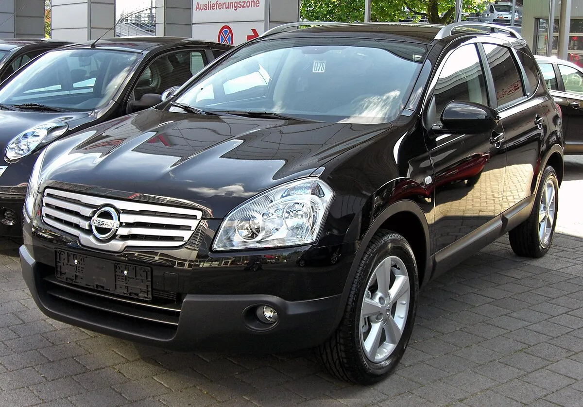 Nissan Qashqai+2 2010 1.5 MT SUV 5 doors - Image 1