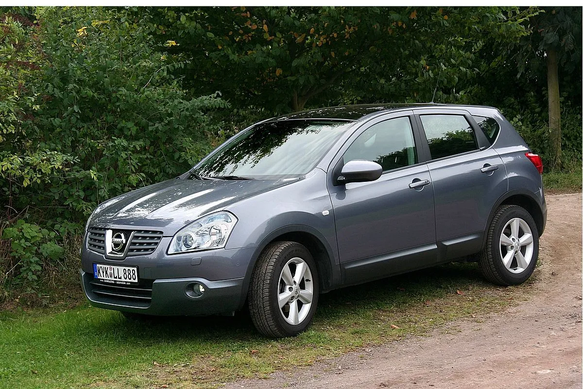Nissan Qashqai 2013 1.2 DIG-T CVT Crossover - Image 3