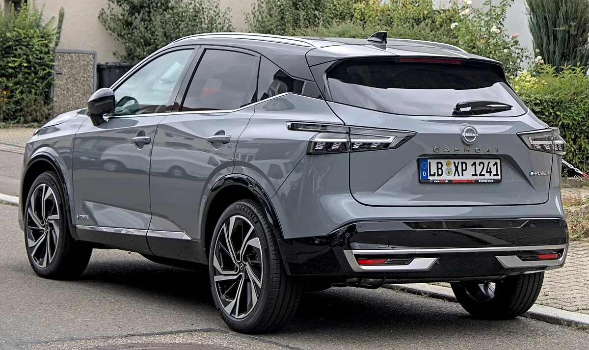 Nissan Qashqai 2017 1.2 DIG-T MT Crossover - Image 8