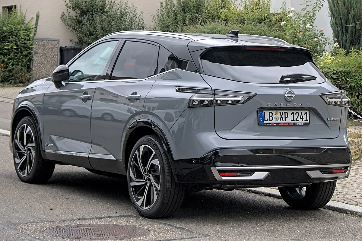 Nissan Qashqai 2017 1.2 DIG-T MT Crossover - Image 9