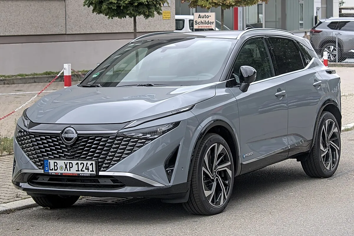 Nissan Qashqai 2017 1.2 DIG-T MT Crossover - Image 10