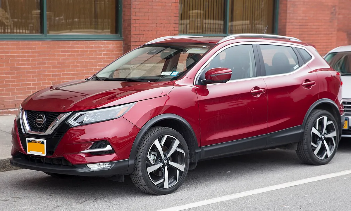 Nissan Rogue Sport SL 2025 - Image 1