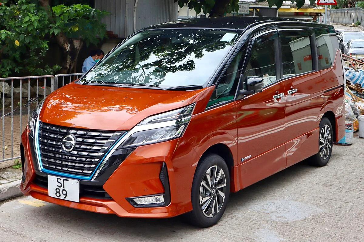 Nissan Serena e-Power 2025 - Image 4