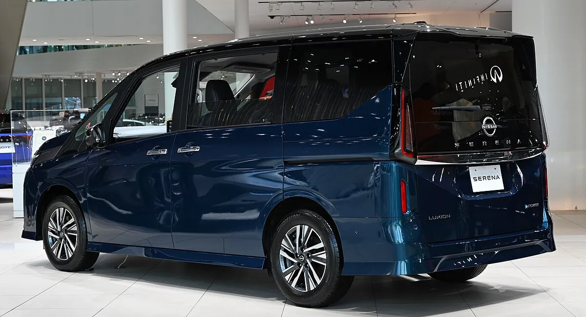 Nissan Serena e-Power 2025 - Image 8