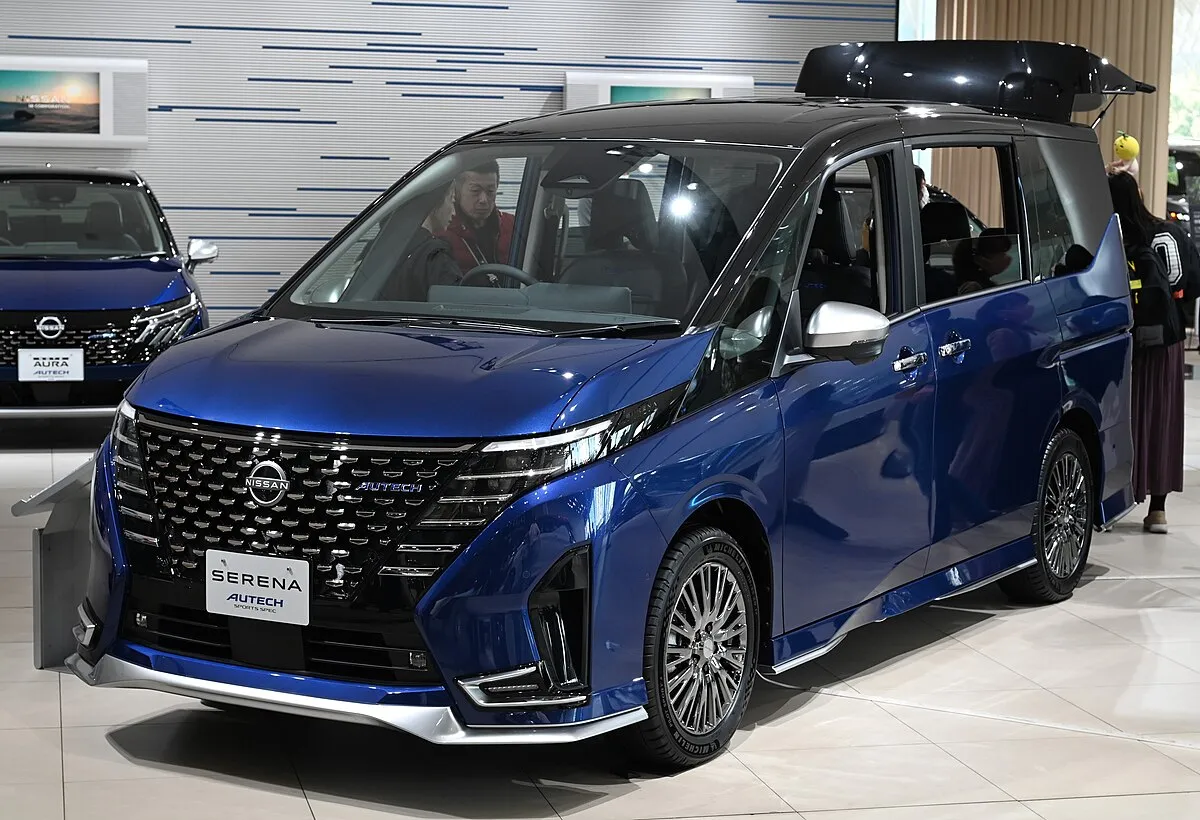 Nissan Serena e-Power 2025 - Image 10