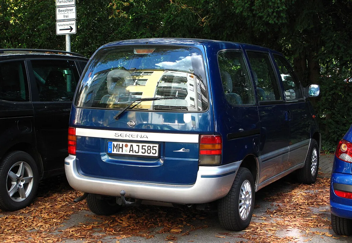 Nissan Serena 2013 2.0 CVT AWD Minivan - Image 4