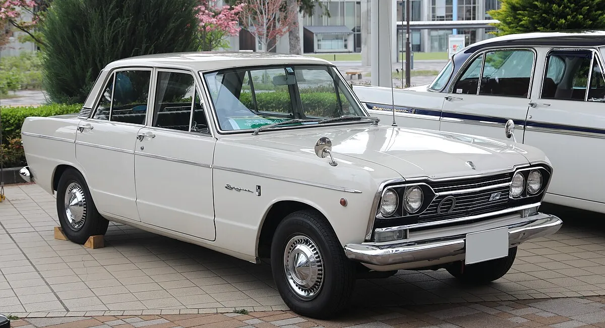 Nissan Skyline 2010 2.5 AT AWD Sedan - Image 4