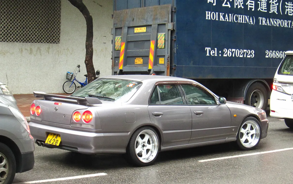 Nissan Skyline 2013 2.0 AT Sedan - Image 3