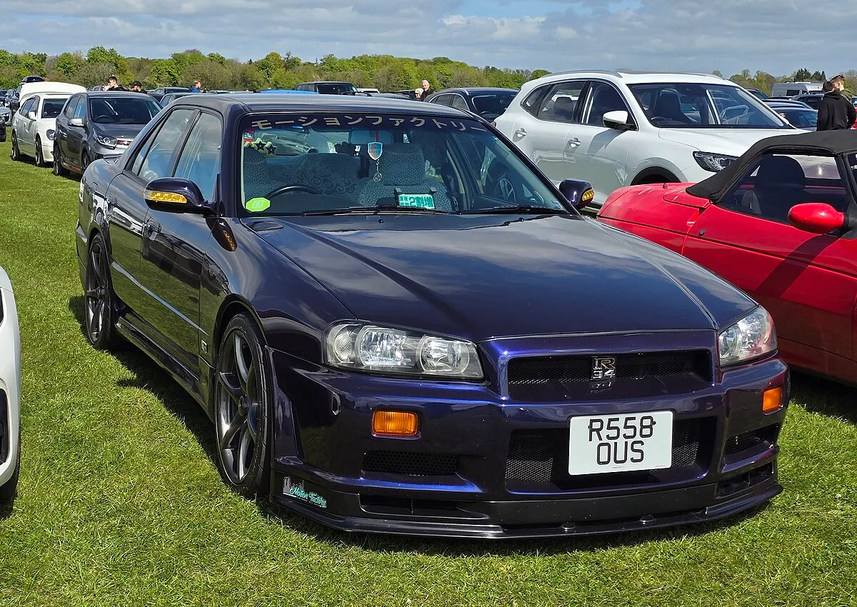 Nissan Skyline 2013 2.0 AT Sedan - Image 7