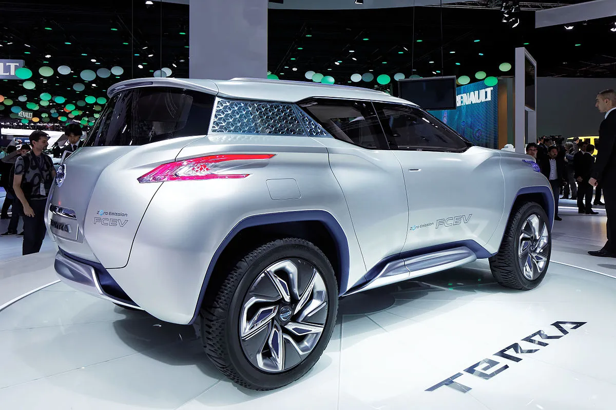 Nissan Terra 2018 2.3 AT 4WD SUV - Image 2