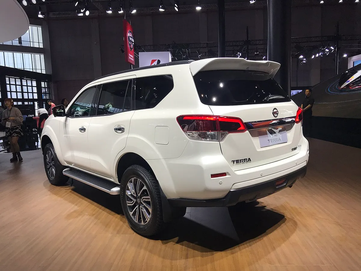 Nissan Terra 2018 2.3 AT 4WD SUV - Image 7