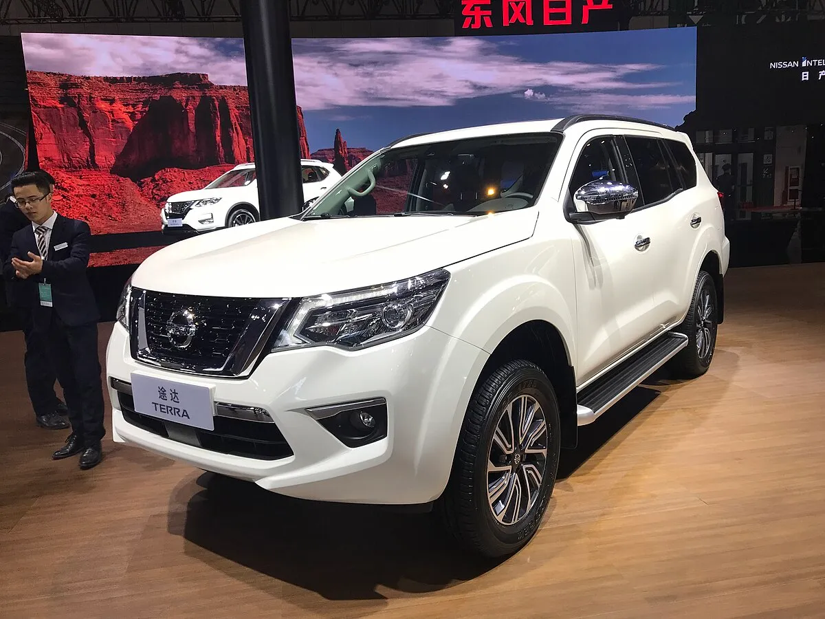 Nissan Terra 2018 2.3 AT 4WD SUV - Image 8