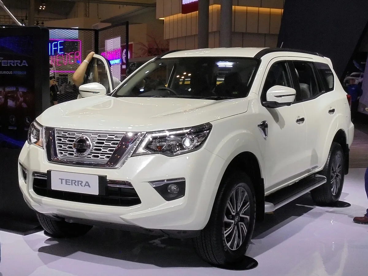 Nissan Terra 2018 2.3 AT 4WD SUV - Image 9