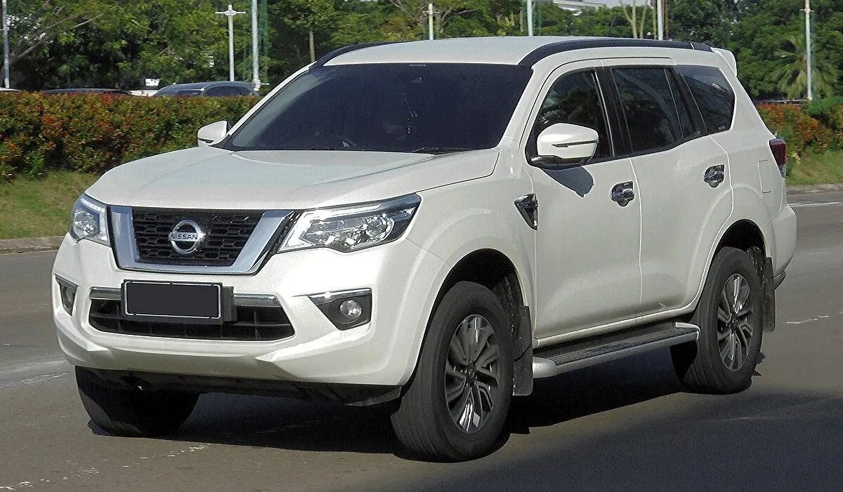 Nissan Terra 2018 2.3 AT 4WD SUV - Image 10