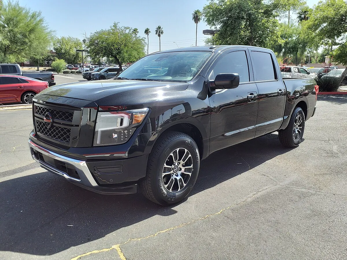 Nissan Titan 2007 5.6 AT 4WD Pickup One-and-a-half cabin - Image 10