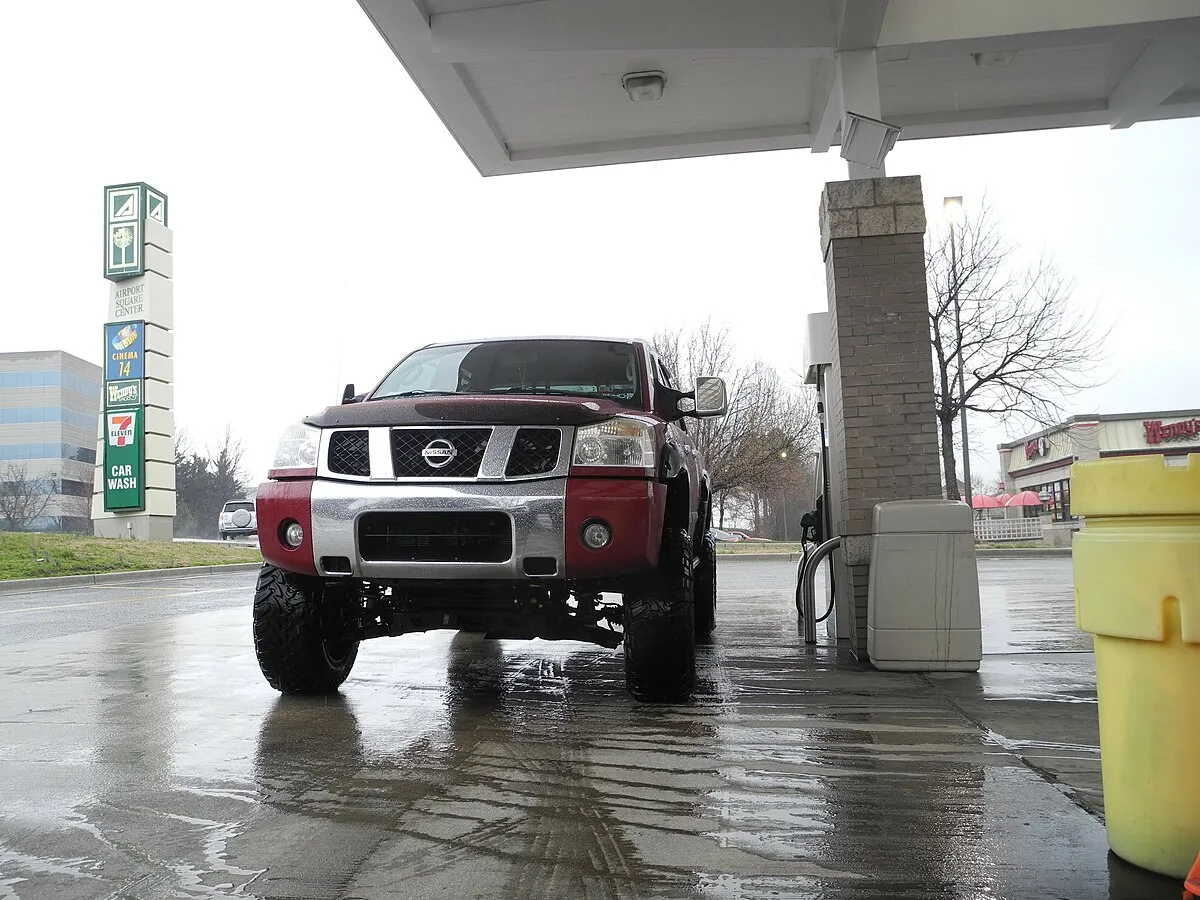 Nissan Titan 2019 5.6 AT 4WD Pickup Double cabin - Image 6