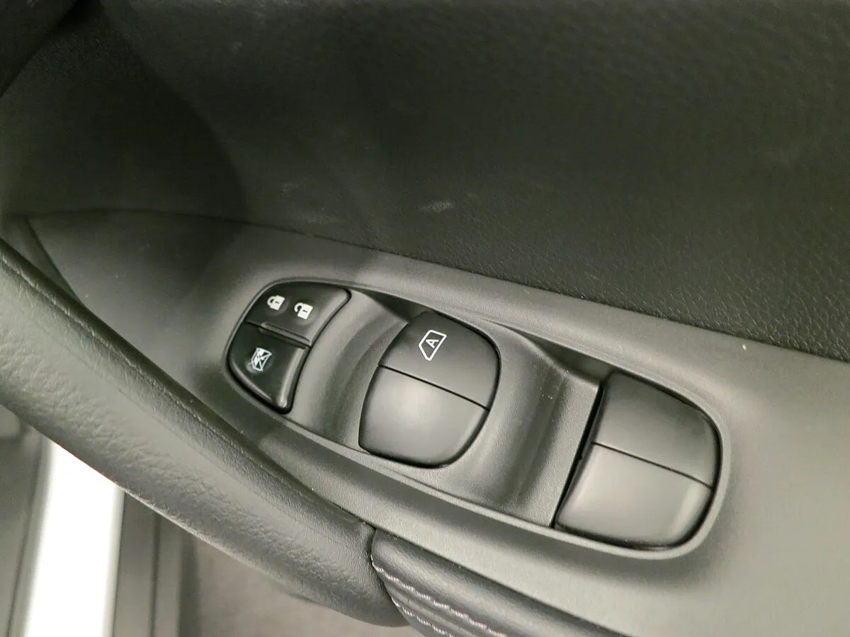 Nissan X-Trail Hybrid 2025 - Image 6