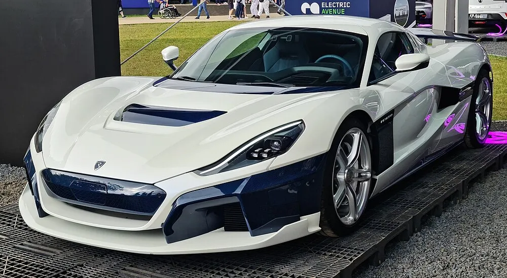 Rimac Nevera 2025