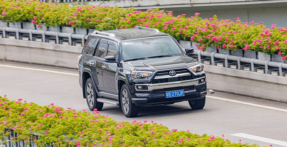 Toyota 4Runner 2013 4.0 AT AWD SUV - Image 4