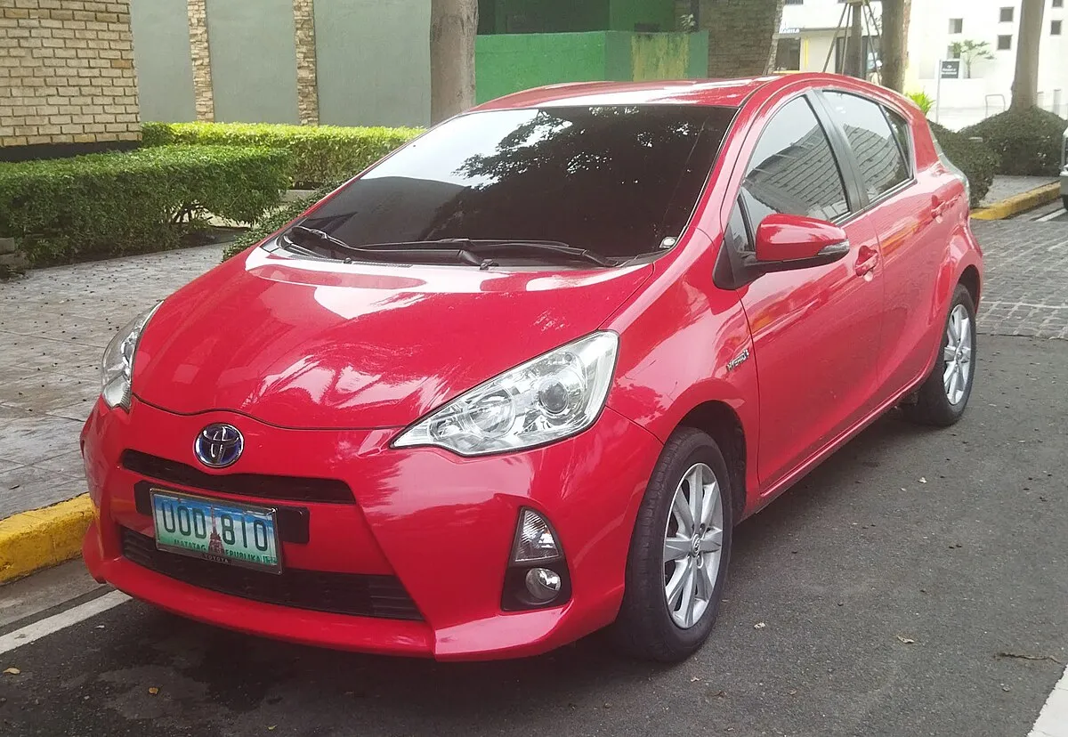 Toyota Aqua 2011 1.5 CVT Hatchback - Image 7